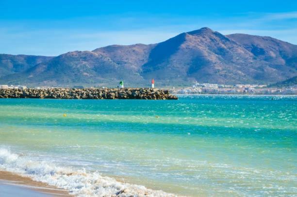 Charmante Maison Coeur De Ville 650M Plage Empuriabrava Exteriör bild